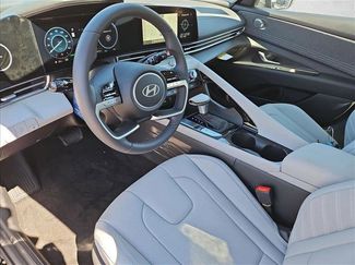 New 2026 Hyundai Elantra Limited video 3