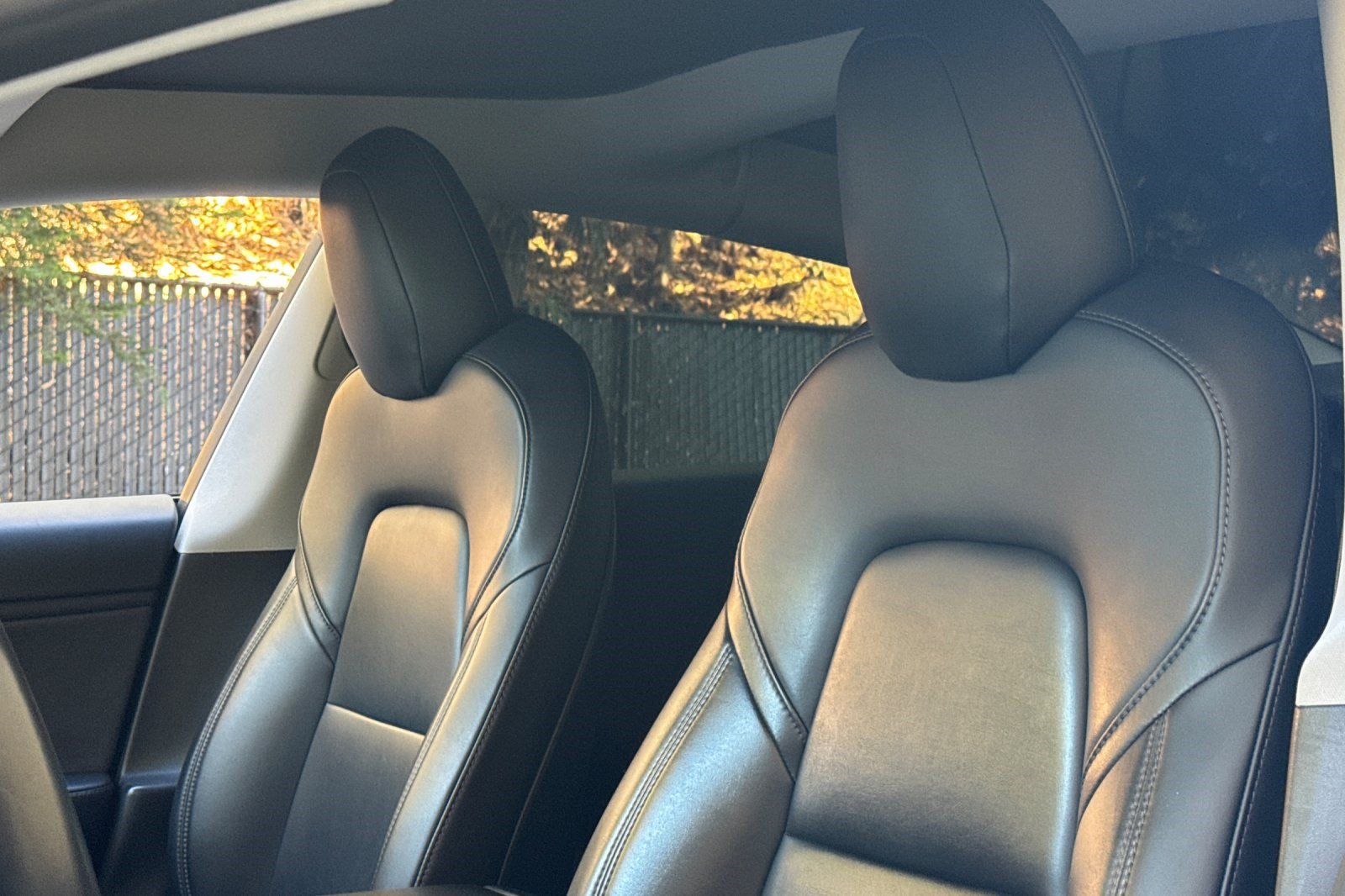 Used 2018 Tesla Model 3 Long Range RWD image 27
