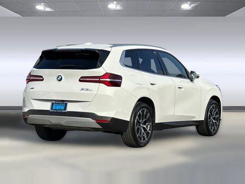 Used 2025 BMW X3 xDrive30i w/ Convenience Package image 9