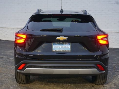Certified 2024 Chevrolet Trax LT w/ LT Convenience Package image 6