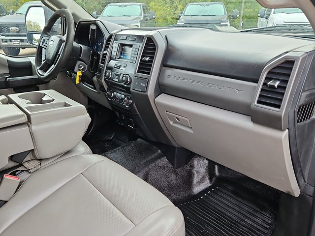 Used 2017 Ford F350 XL w/ Power Equipment Group RWD image 19