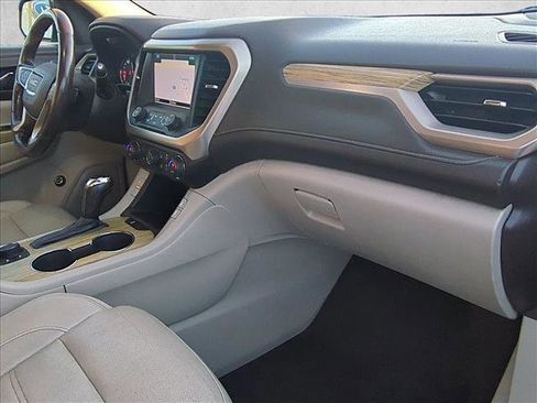 Used 2018 GMC Acadia Denali w/ Technology Package image 21