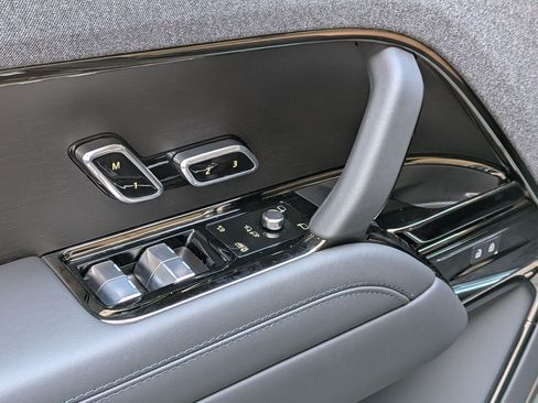 New 2026 Land Rover Range Rover Sport Autobiography AWD/4WD image 13