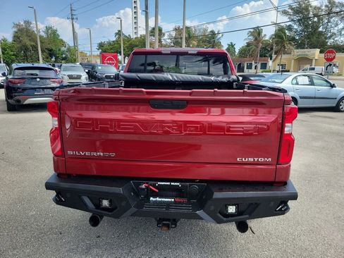 Used 2019 Chevrolet Silverado 1500 Custom w/ Custom Value Package image 8