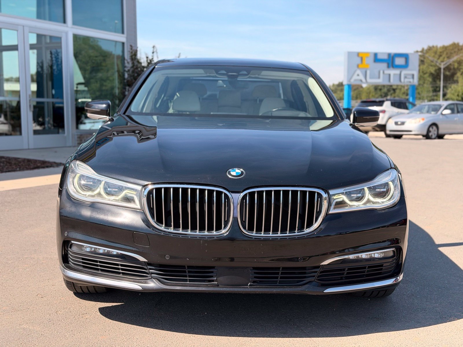 Used 2018 BMW 750i xDrive AWD/4WD image 4