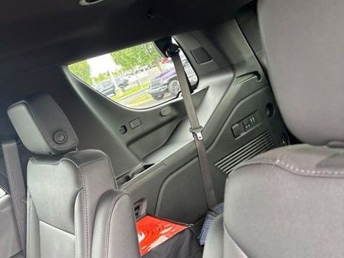 Used 2026 Chevrolet Tahoe Z71 w/ Comfort Package AWD/4WD image 20