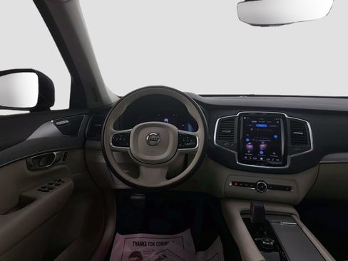 Used 2025 Volvo XC90 B5 Core w/ Protection Package Premier AWD/4WD image 23