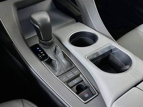 Used 2022 Toyota Avalon XLE w/ Moonroof Package FWD image 20