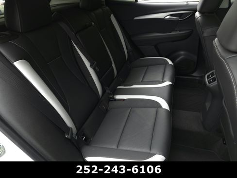 Used 2025 Buick Envision Sport Touring AWD/4WD image 35