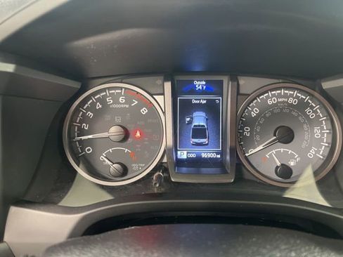 Used 2023 Toyota Tacoma TRD Sport image 26