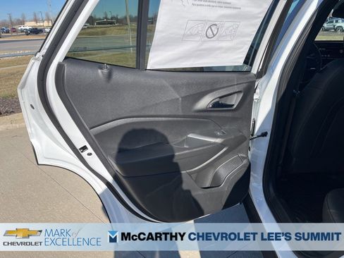 New 2026 Chevrolet Trax RS w/ Sunroof Package image 18