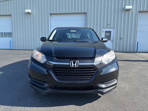 Used 2016 Honda HR-V LX image 2