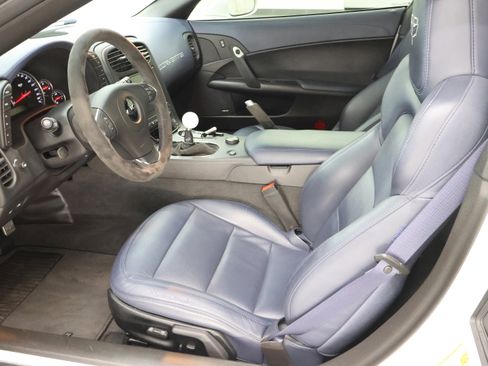 Used 2013 Chevrolet Corvette Grand Sport w/ 4LT Preferred Equipment Group RWD image 8
