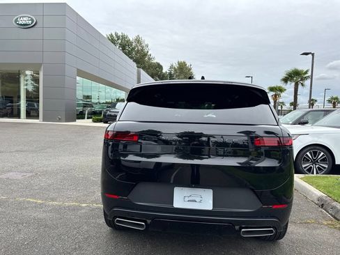 New 2026 Land Rover Range Rover Sport SE AWD/4WD image 6