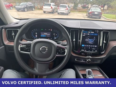 Certified 2024 Volvo XC60 B5 Ultimate image 22