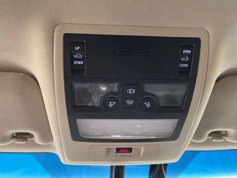 Used 2016 Lexus GS 200t w/ Premium Package image 8