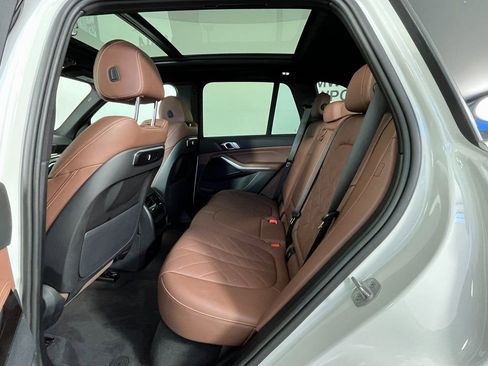 Used 2024 BMW X5 xDrive40i w/ Parking Assistance Package image 22