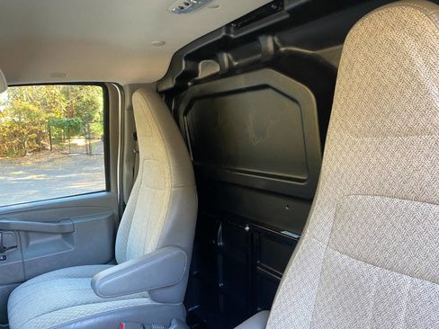 Used 2020 Chevrolet Express 2500 w/ Driver Convenience Package image 42