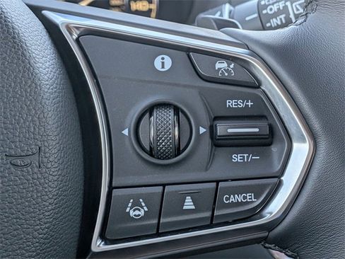 Certified 2025 Acura RDX w/ Technology Package image 32