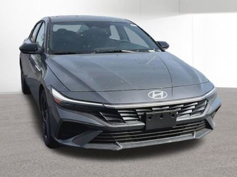 New 2026 Hyundai Elantra Sport FWD image 3