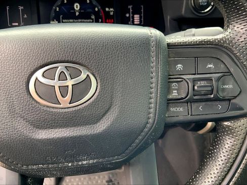 Used 2024 Toyota Tacoma SR5 AWD/4WD image 25