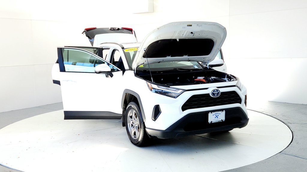 Certified 2024 Toyota RAV4 XLE w/ Convenience Package AWD/4WD image 9