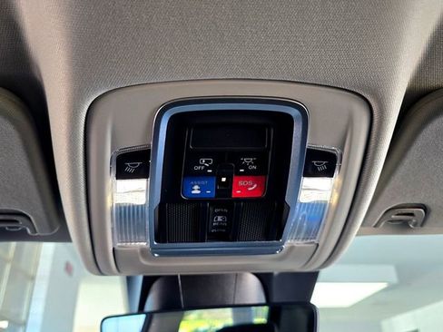 Certified 2022 RAM 1500 Laramie image 20