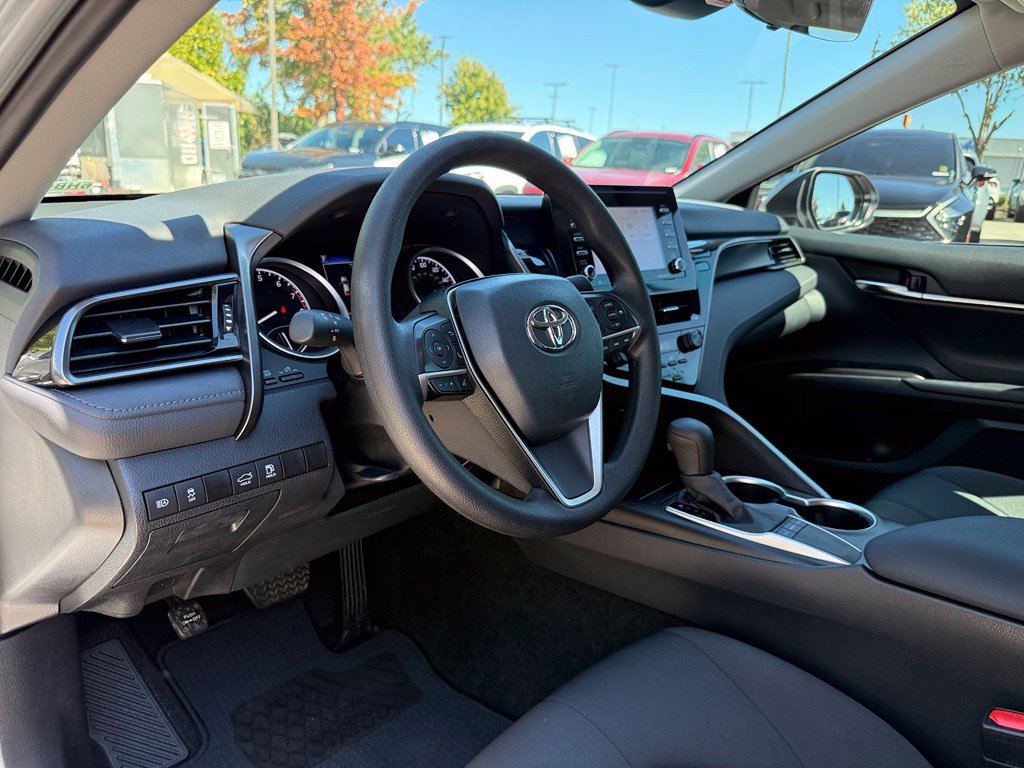Used 2024 Toyota Camry LE FWD image 9