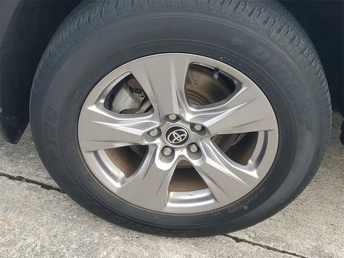 Certified 2023 Toyota RAV4 XLE image 4