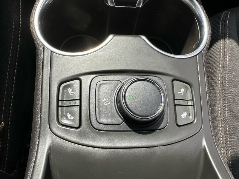 Used 2018 GMC Terrain SLE w/ Infotainment Package I FWD image 17
