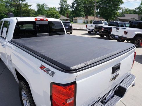 Used 2017 Chevrolet Silverado 1500 LT w/ True North Edition AWD/4WD image 19