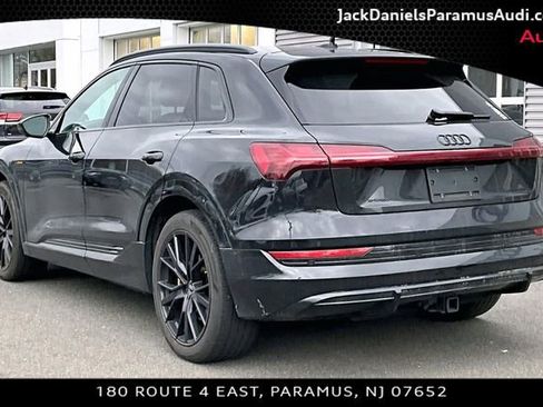 Used 2023 Audi e-tron Chronos w/ Chronos Package image 10
