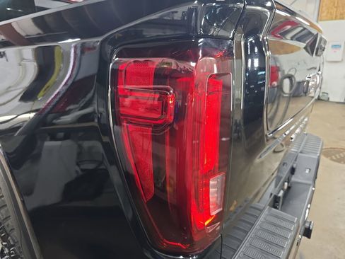 New 2026 GMC Sierra 1500 AT4 w/ AT4 Premium Package AWD/4WD image 36