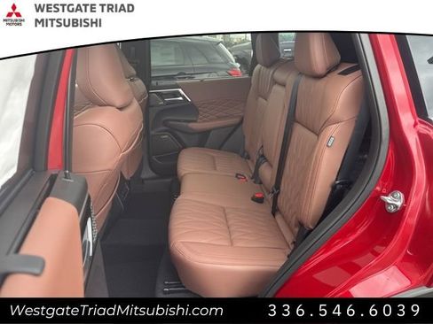 New 2025 Mitsubishi Outlander SEL image 7