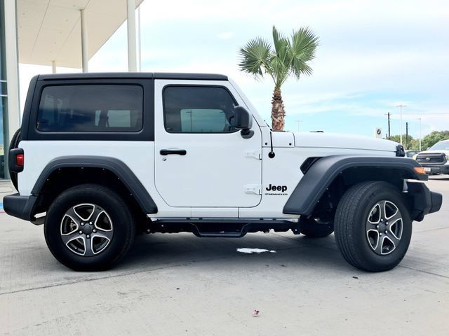 Used 2023 Jeep Wrangler Sport AWD/4WD image 8