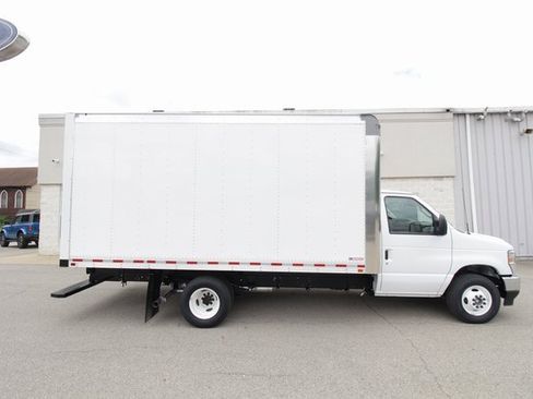 New 2025 Ford E-350 and Econoline 350 Super Duty w/ Driver's Safety Package image 9