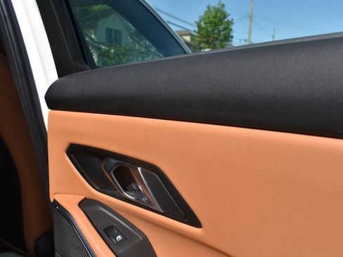 Used 2024 BMW 330i Sedan w/ Convenience Package RWD image 28