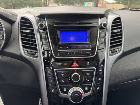 Used 2013 Hyundai Elantra GT w/ Style Pkg FWD image 23