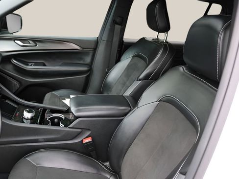 Used 2023 Jeep Grand Cherokee L Laredo AWD/4WD image 13