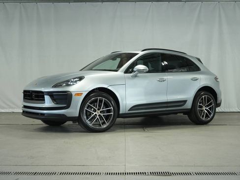 New 2024 Porsche Macan image 1