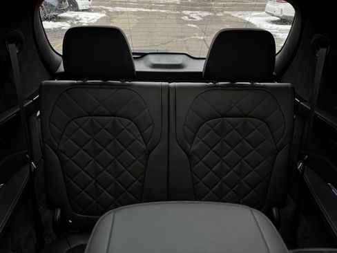 Used 2026 BMW X7 xDrive40i w/ M Sport Package image 27