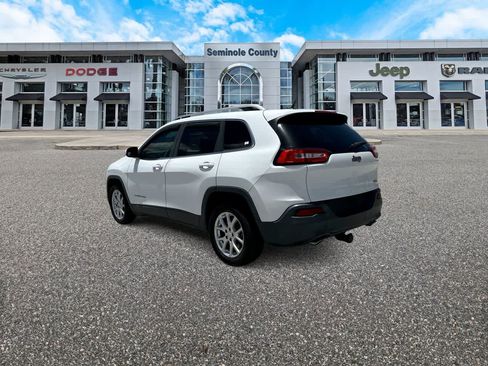 Used 2014 Jeep Cherokee Latitude FWD image 6