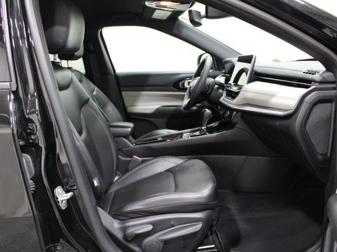 Used 2025 Jeep Compass Limited AWD/4WD image 23