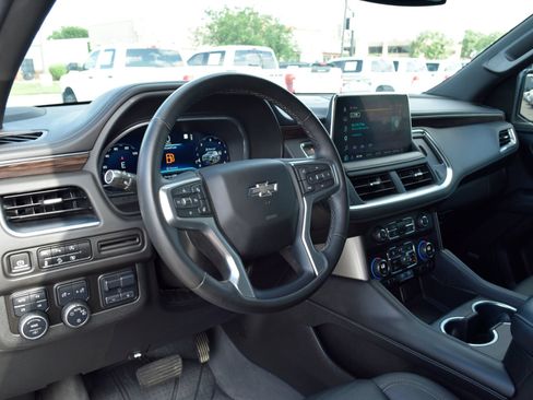 Used 2023 Chevrolet Suburban Z71 w/ Off-Road Capability Package AWD/4WD image 15