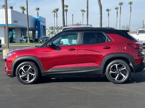 Used 2023 Chevrolet TrailBlazer RS w/ Sun and Liftgate Package image 7