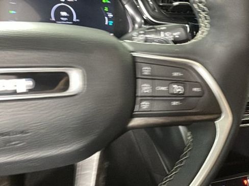 Used 2024 Jeep Grand Cherokee Limited 4xe AWD/4WD image 17