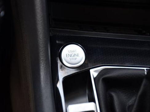 New 2025 Volkswagen Taos SE image 16