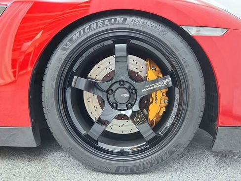 Used 2009 Nissan GT-R Premium image 35