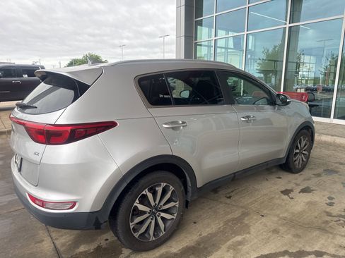 Used 2018 Kia Sportage EX image 13