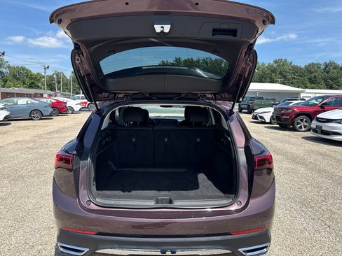 Used 2024 Buick Envision Preferred AWD/4WD image 9